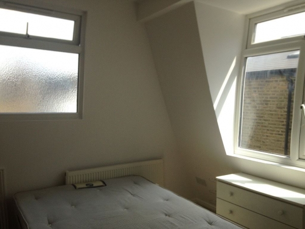 1 bedroom, Munster Road, SW6